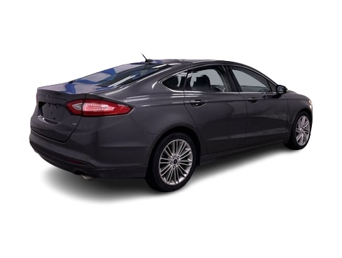 2016 Ford Fusion SE 15