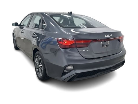 Thumbnail: 2024 Kia Forte - 3
