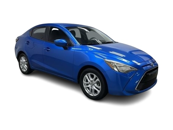 Thumbnail: 2018 Toyota Yaris iA - 16