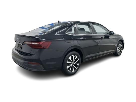 Thumbnail: 2024 Volkswagen Jetta - 16