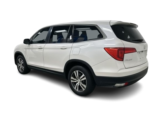 Thumbnail: 2017 Honda Pilot - 20