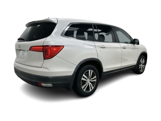 Thumbnail: 2016 Honda Pilot - 14