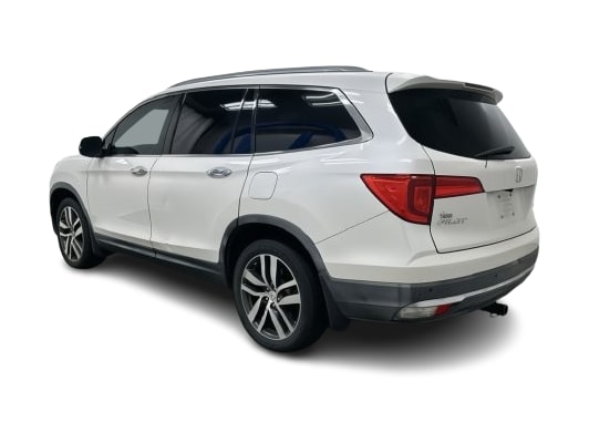Thumbnail: 2016 Honda Pilot - 3