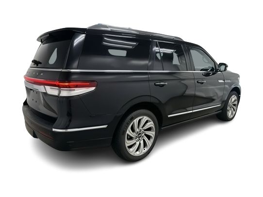 Thumbnail: 2024 Lincoln Navigator - 13