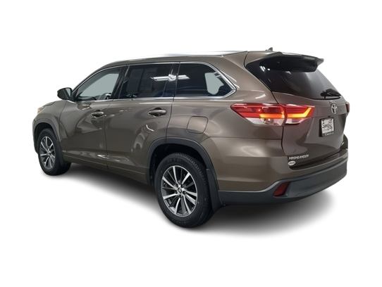 Thumbnail: 2017 Toyota Highlander - 19