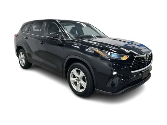 Thumbnail: 2023 Toyota Highlander - 15
