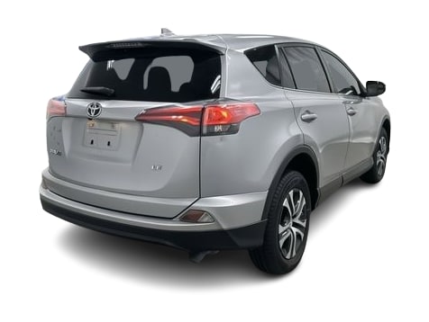 Thumbnail: 2018 Toyota RAV4 - 14