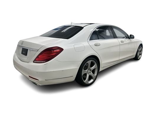 Thumbnail: 2015 Mercedes-Benz S-Class - 16