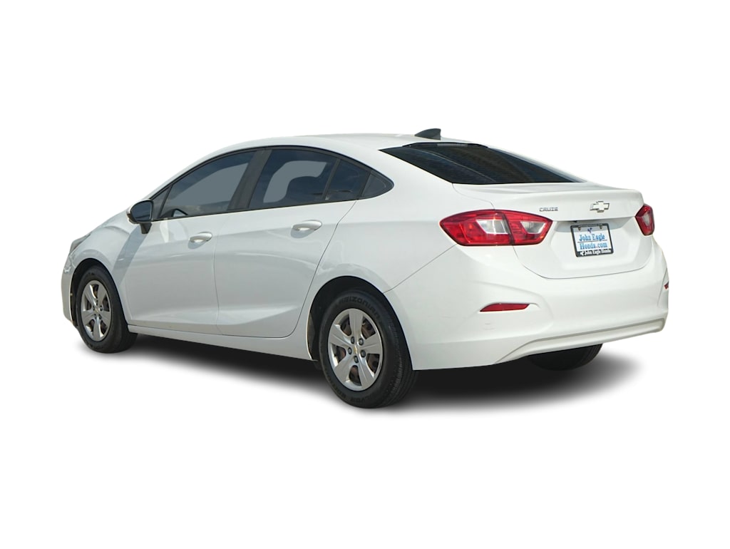 Thumbnail: 2018 Chevrolet Cruze - 4