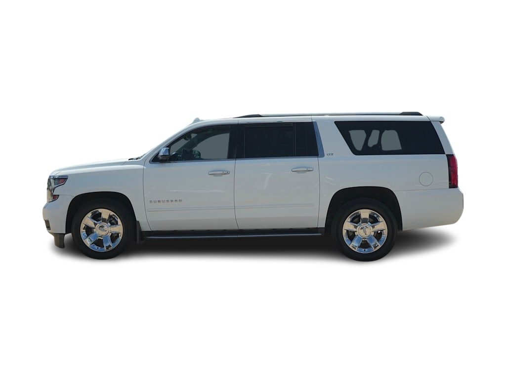 Thumbnail: 2016 Chevrolet Suburban - 3