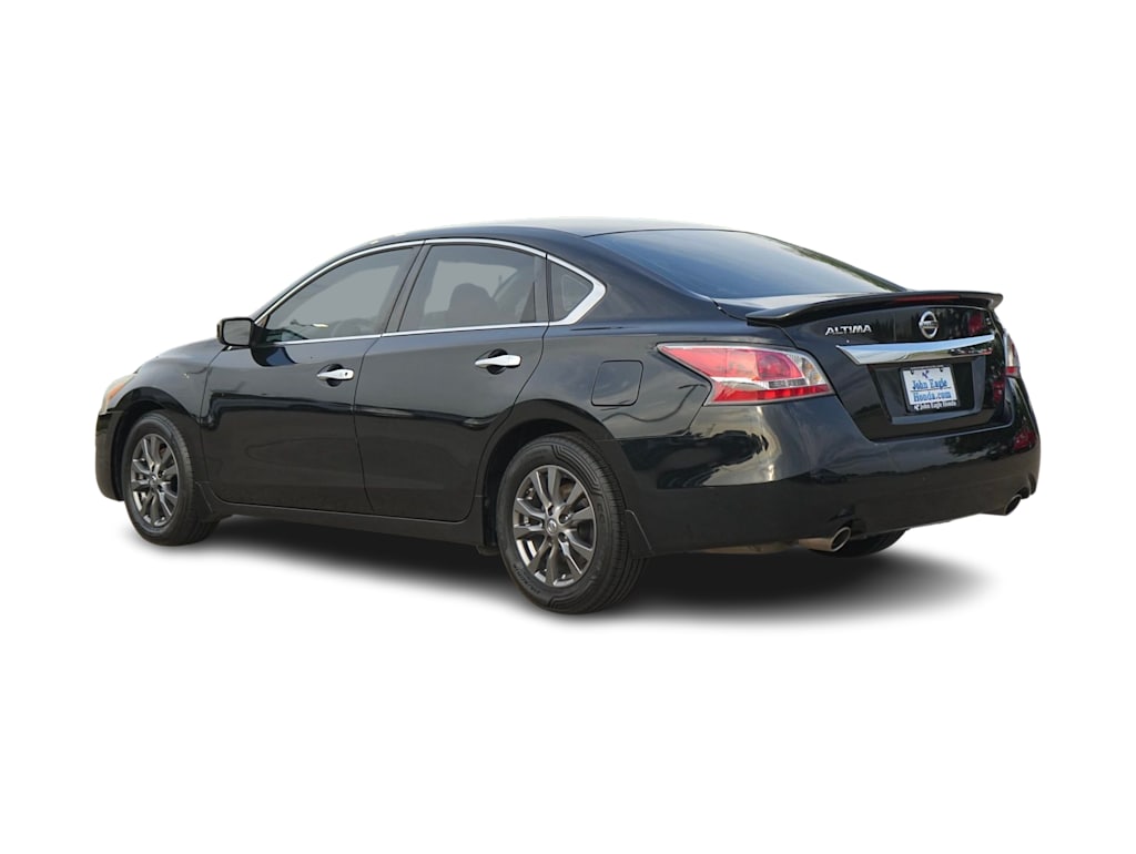 Thumbnail: 2015 Nissan Altima - 5