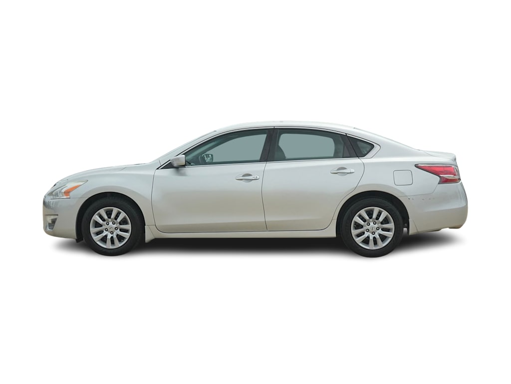 Thumbnail: 2015 Nissan Altima - 3