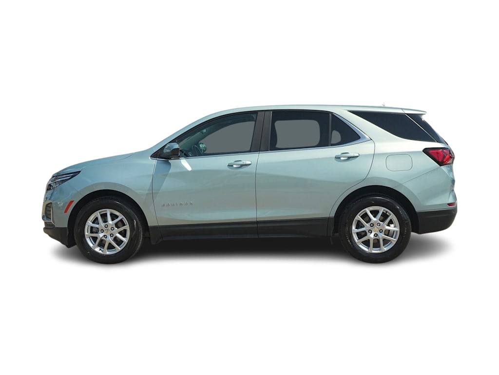 Thumbnail: 2022 Chevrolet Equinox - 3