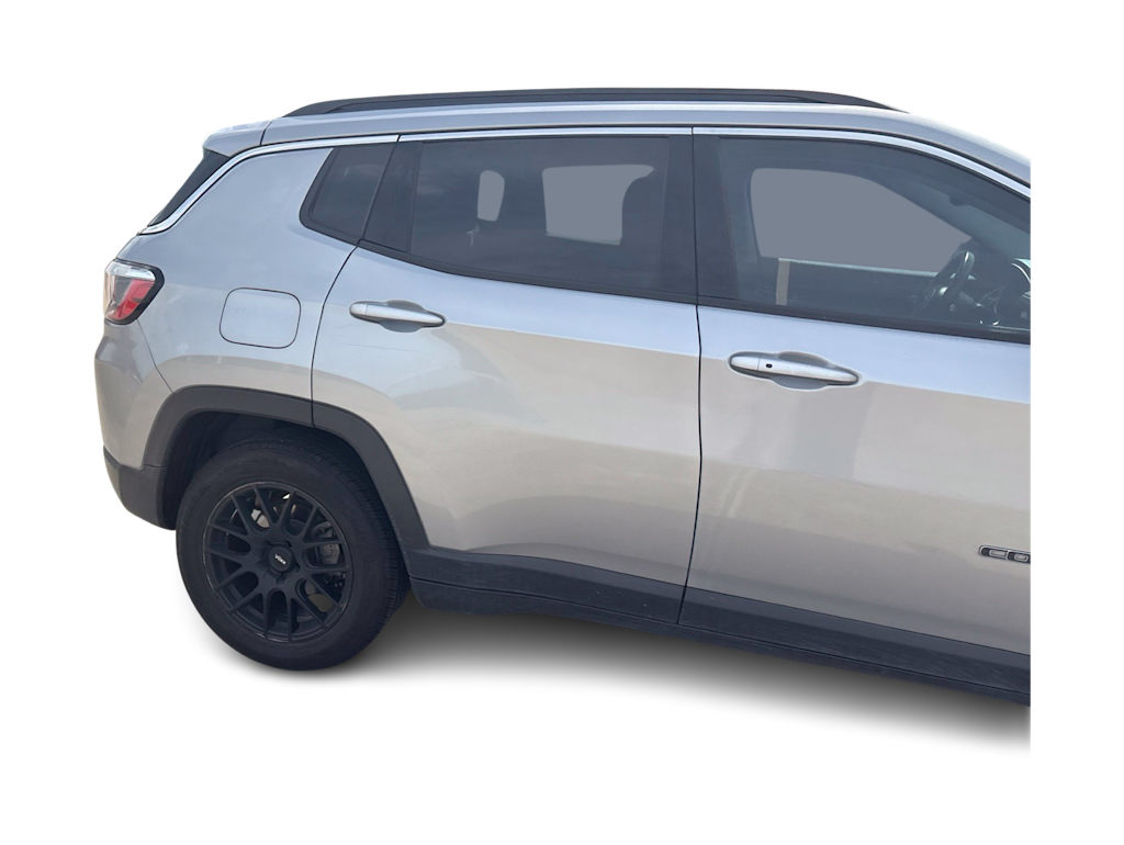 Thumbnail: 2021 Jeep Compass - 3