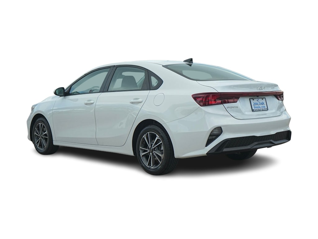 Thumbnail: 2023 Kia Forte - 4