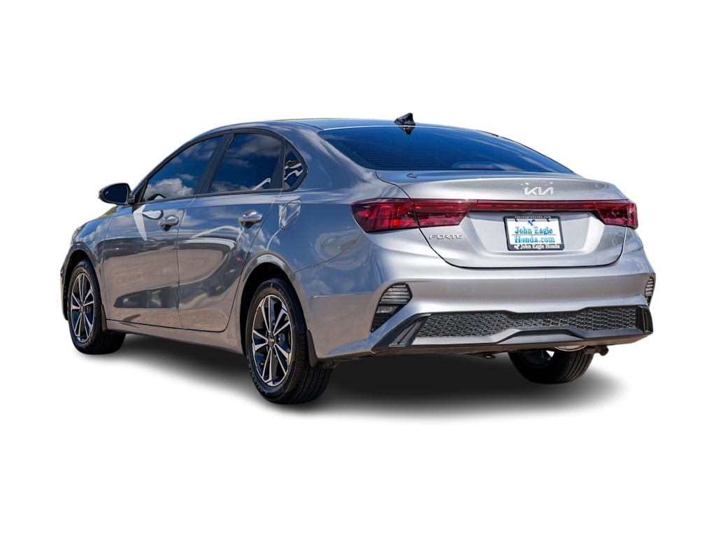 Thumbnail: 2024 Kia Forte - 4