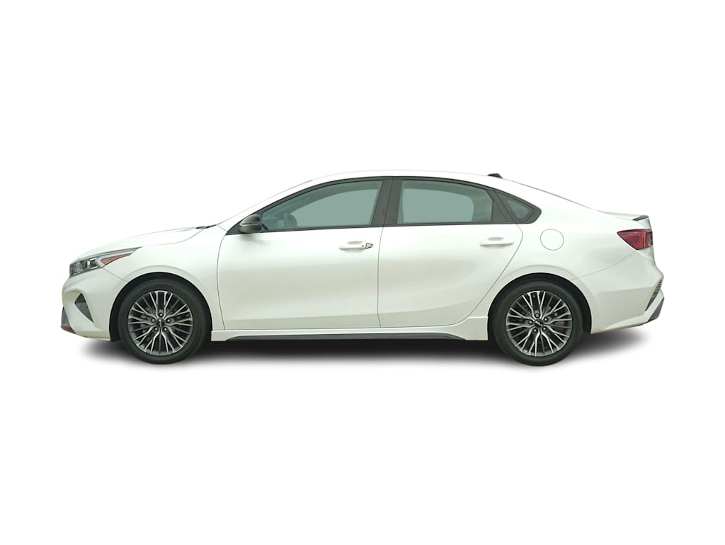 Thumbnail: 2023 Kia Forte - 3