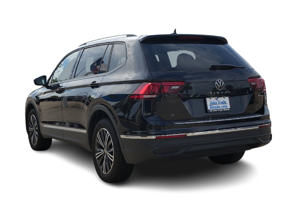 Thumbnail: 2024 Volkswagen Tiguan - 4