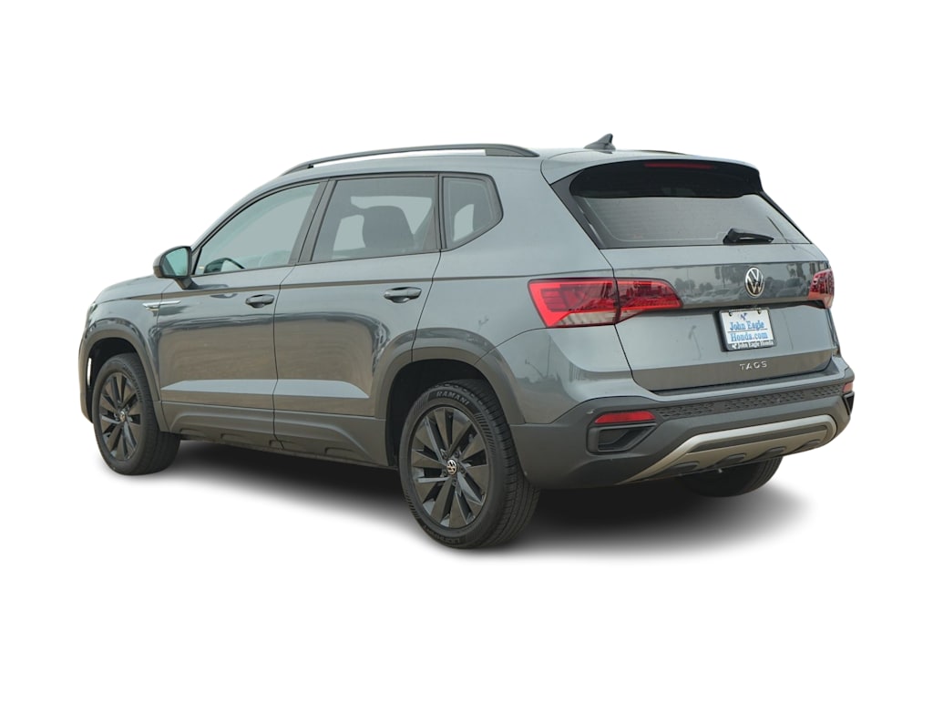 Thumbnail: 2023 Volkswagen Taos - 4