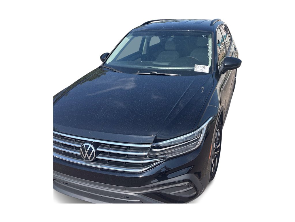 Thumbnail: 2023 Volkswagen Tiguan - 4
