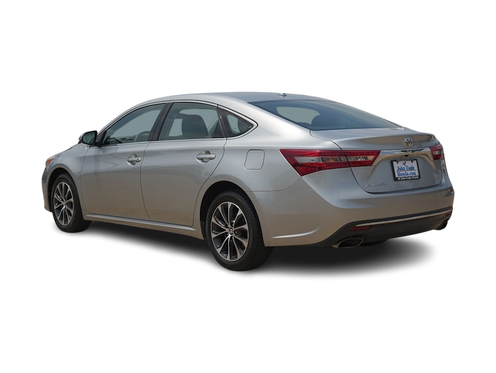 Thumbnail: 2018 Toyota Avalon - 4