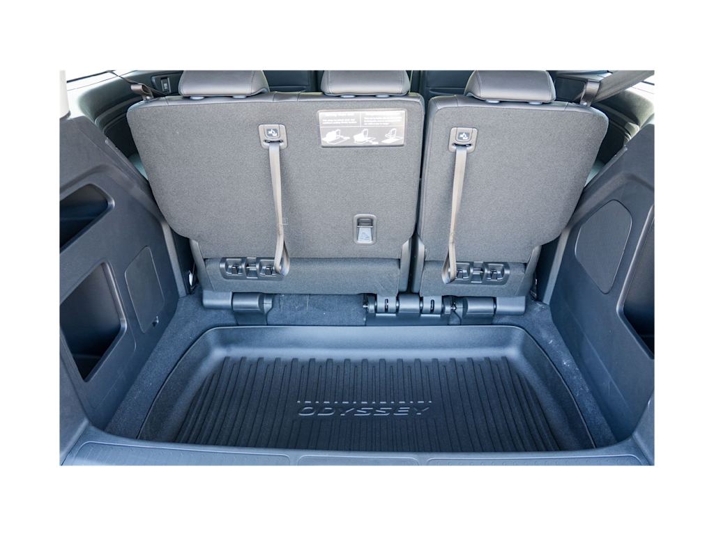 Thumbnail: 2026 Honda Odyssey - 17
