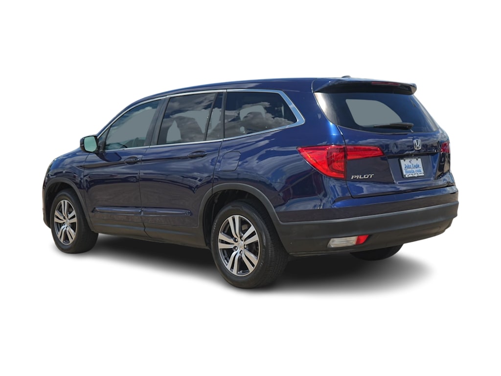 Thumbnail: 2017 Honda Pilot - 4