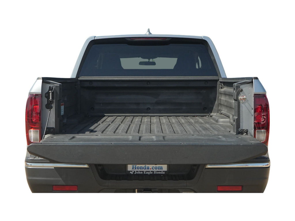 Thumbnail: 2017 Honda Ridgeline - 18