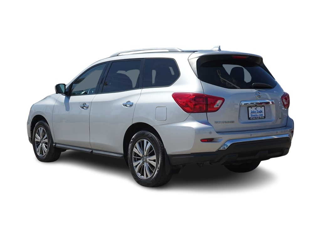 Thumbnail: 2019 Nissan Pathfinder - 4