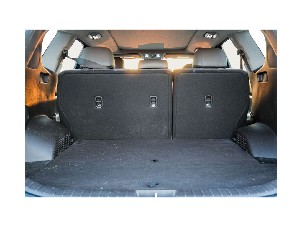 Thumbnail: 2020 Hyundai Santa Fe - 18