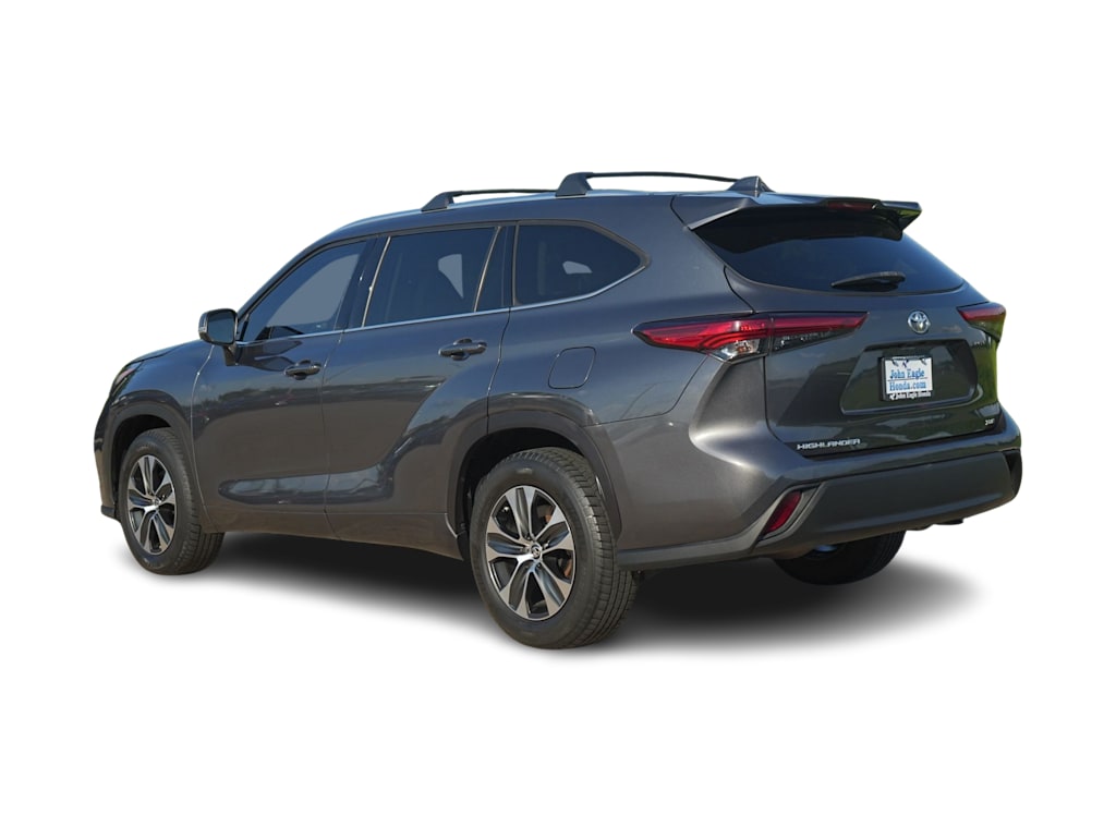 Thumbnail: 2020 Toyota Highlander - 4