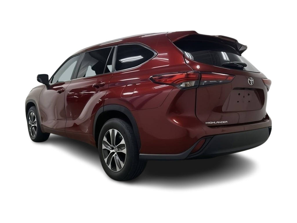 Thumbnail: 2023 Toyota Highlander - 3