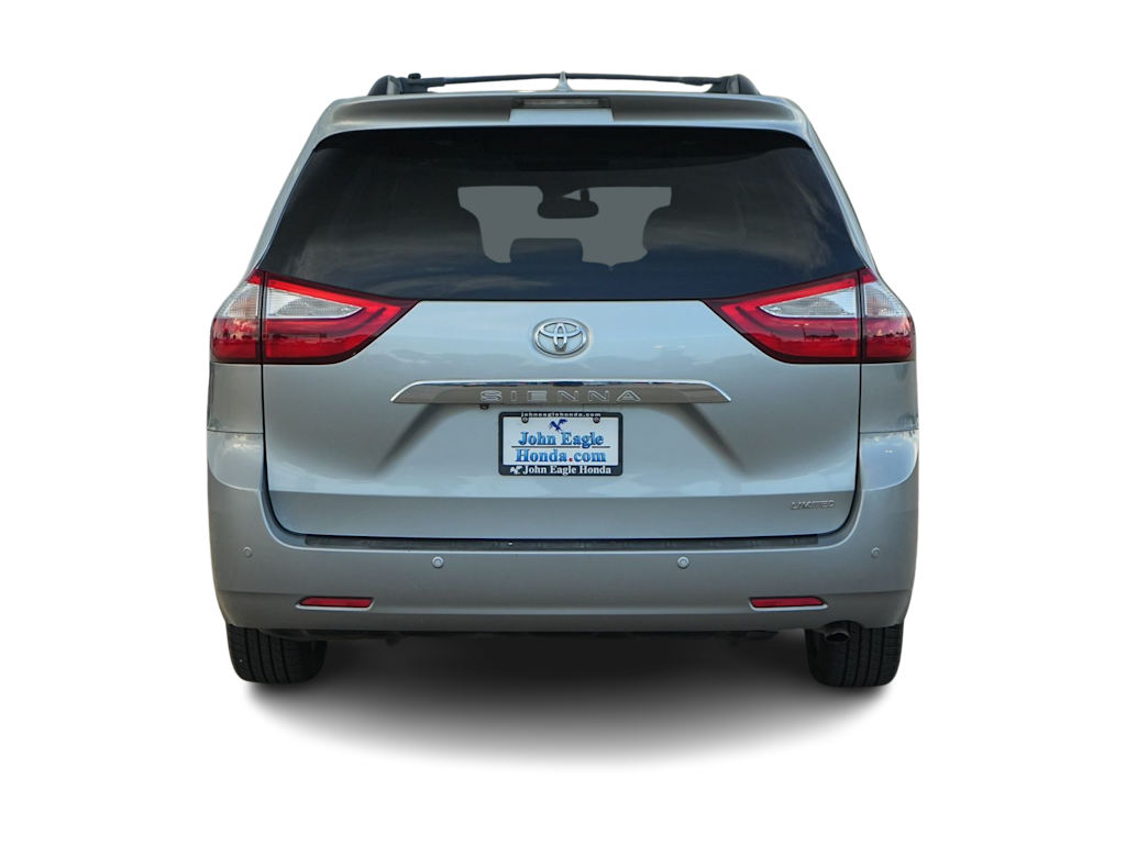Thumbnail: 2017 Toyota Sienna - 5