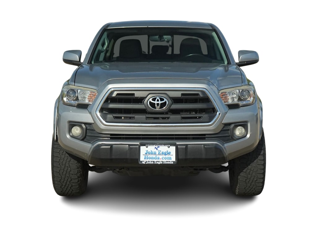 Thumbnail: 2017 Toyota Tacoma - 6