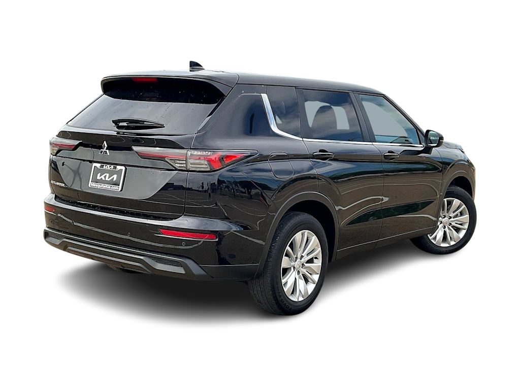 Thumbnail: 2025 Mitsubishi Outlander - 22