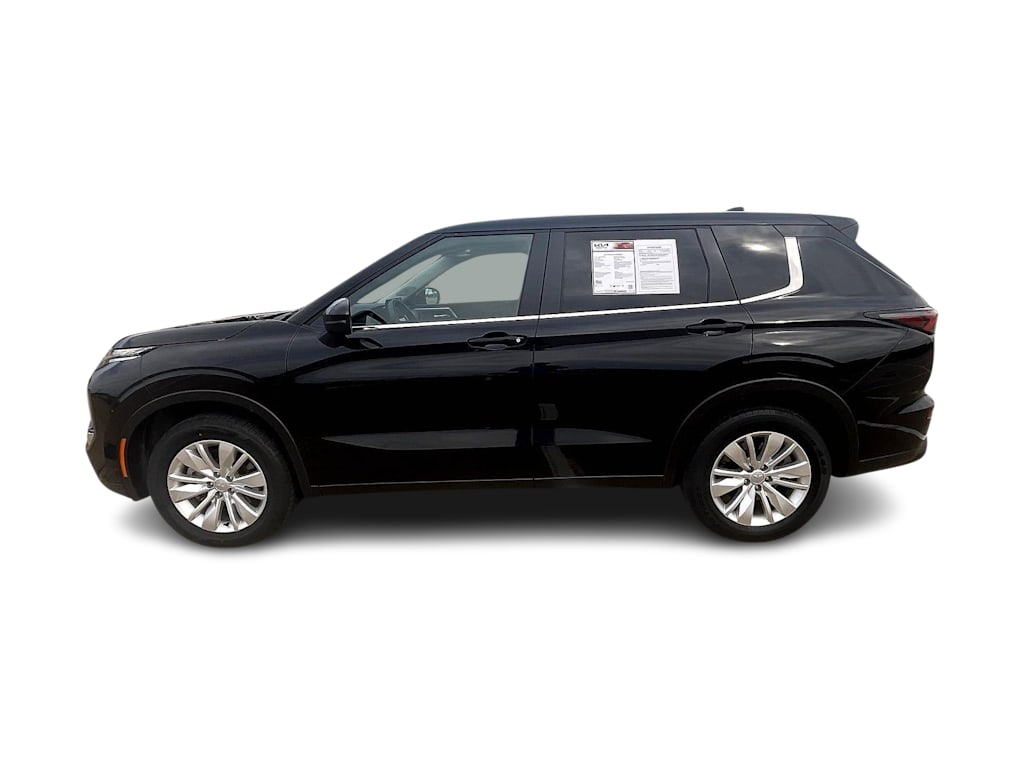 Thumbnail: 2025 Mitsubishi Outlander - 3