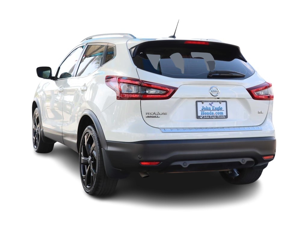 2022 Nissan Rogue Sport SL 4