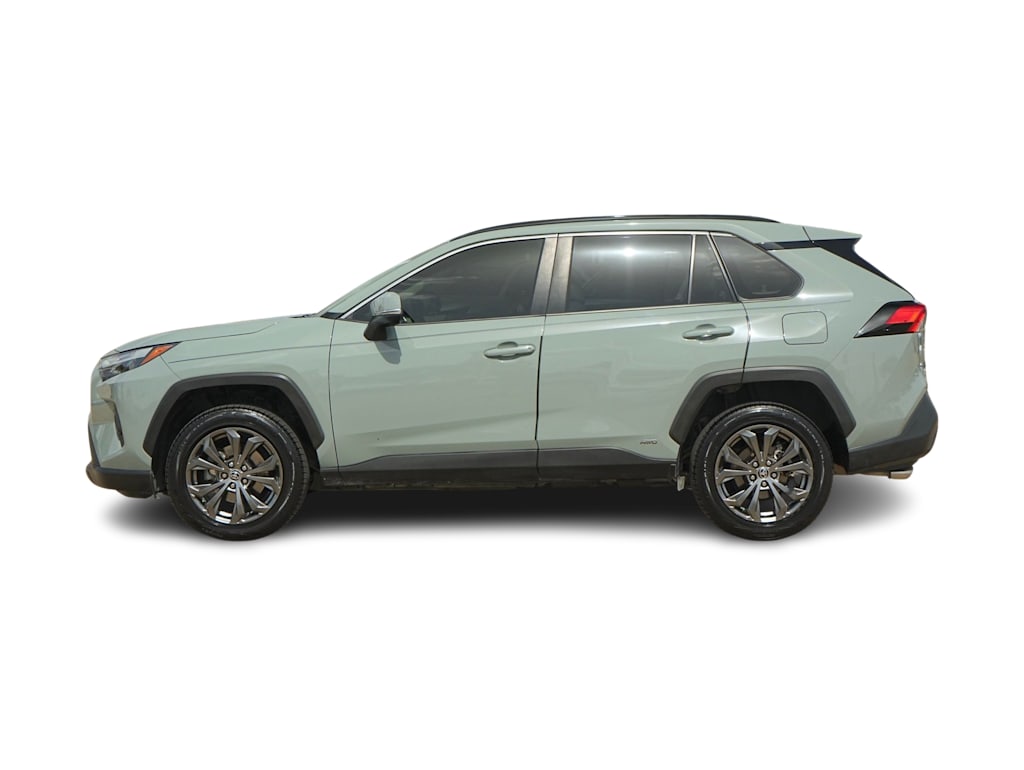 Thumbnail: 2022 Toyota RAV4 - 3