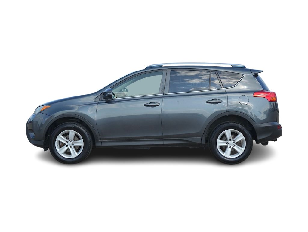 Thumbnail: 2013 Toyota RAV4 - 3