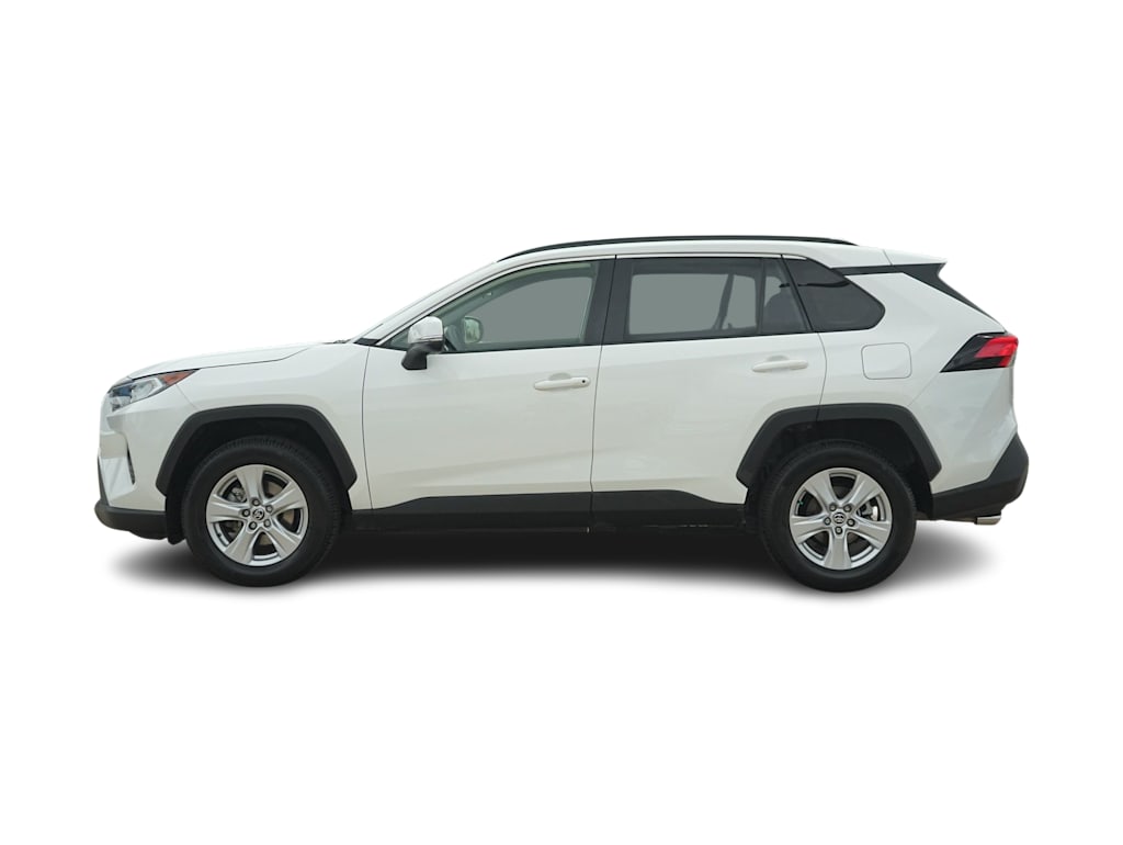 Thumbnail: 2021 Toyota RAV4 - 3