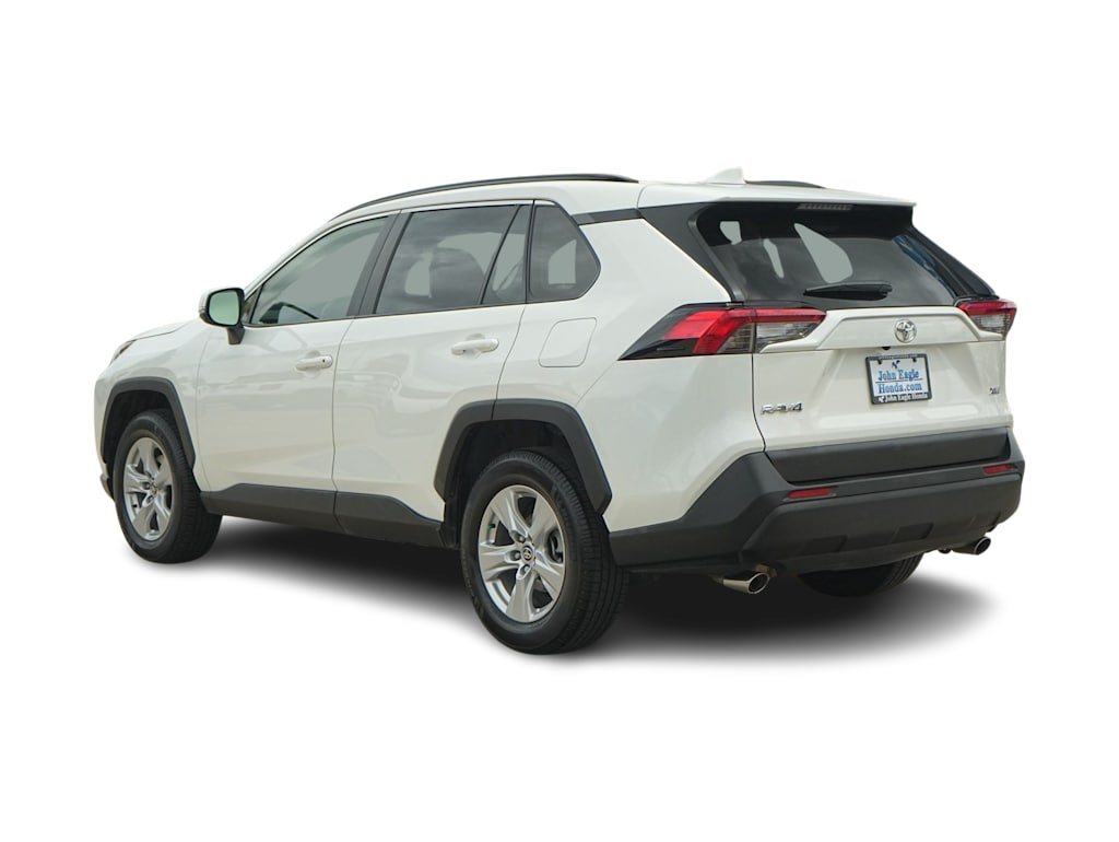 Thumbnail: 2021 Toyota RAV4 - 4