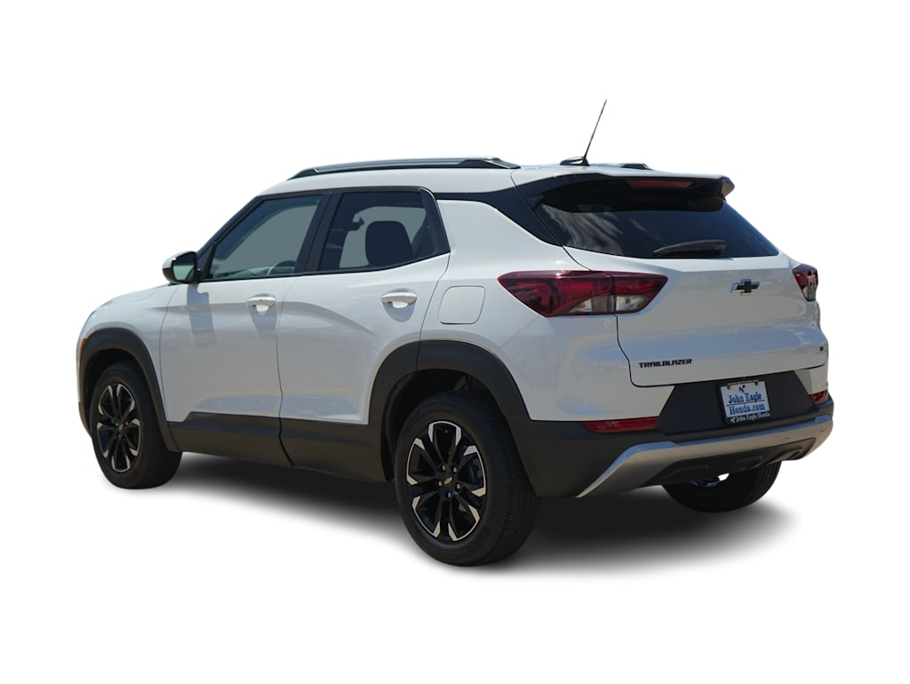 Thumbnail: 2023 Chevrolet TrailBlazer - 4