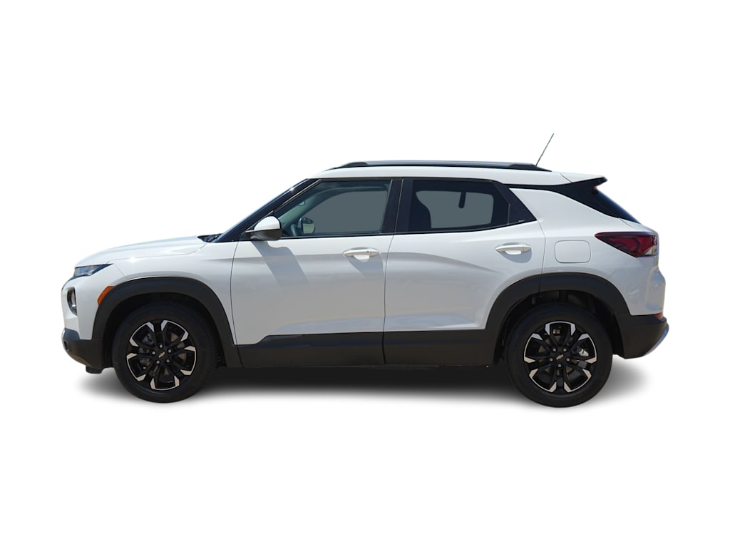 Thumbnail: 2023 Chevrolet TrailBlazer - 3