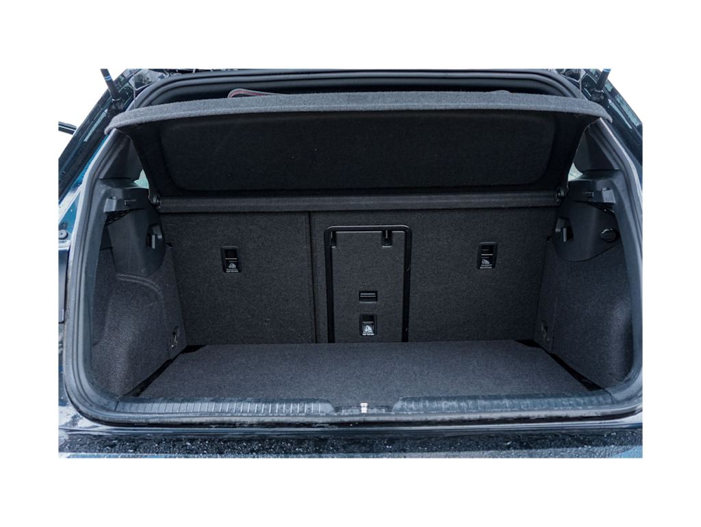 Thumbnail: 2024 Volkswagen Golf - 17