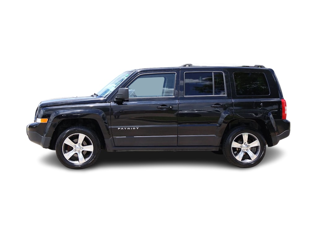 Thumbnail: 2016 Jeep Patriot - 3