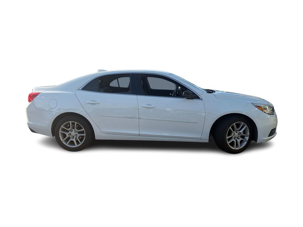 Thumbnail: 2015 Chevrolet Malibu - 8