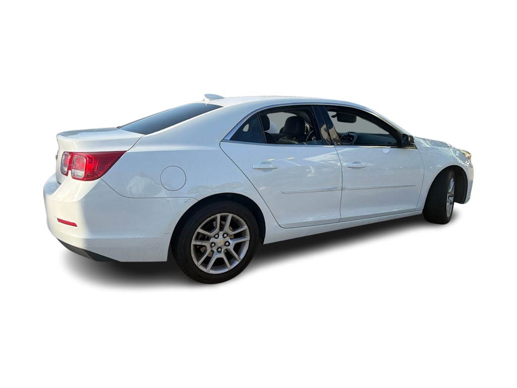 Thumbnail: 2015 Chevrolet Malibu - 9
