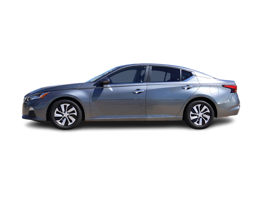 Thumbnail: 2020 Nissan Altima - 3