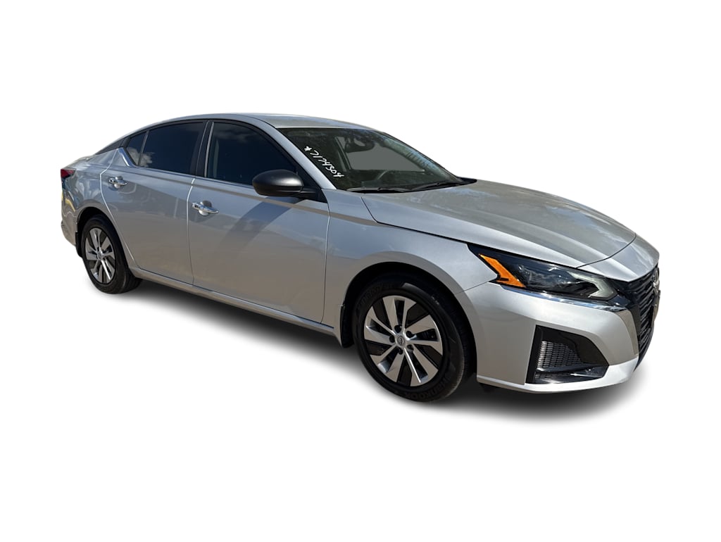 Thumbnail: 2024 Nissan Altima - 10