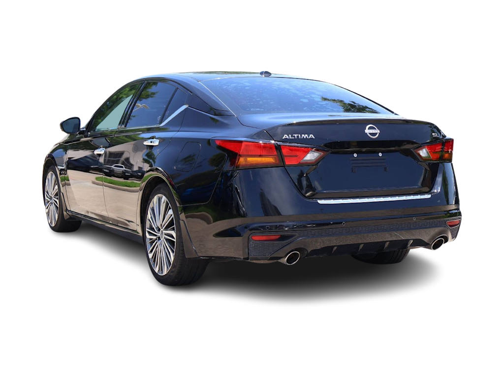 Thumbnail: 2023 Nissan Altima - 4